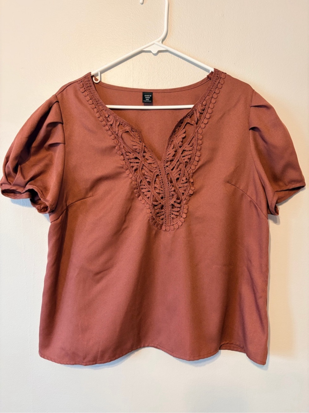 SHEIN Curve Crochet Trim V-Neck Short Sleeve Top Pink/Brown